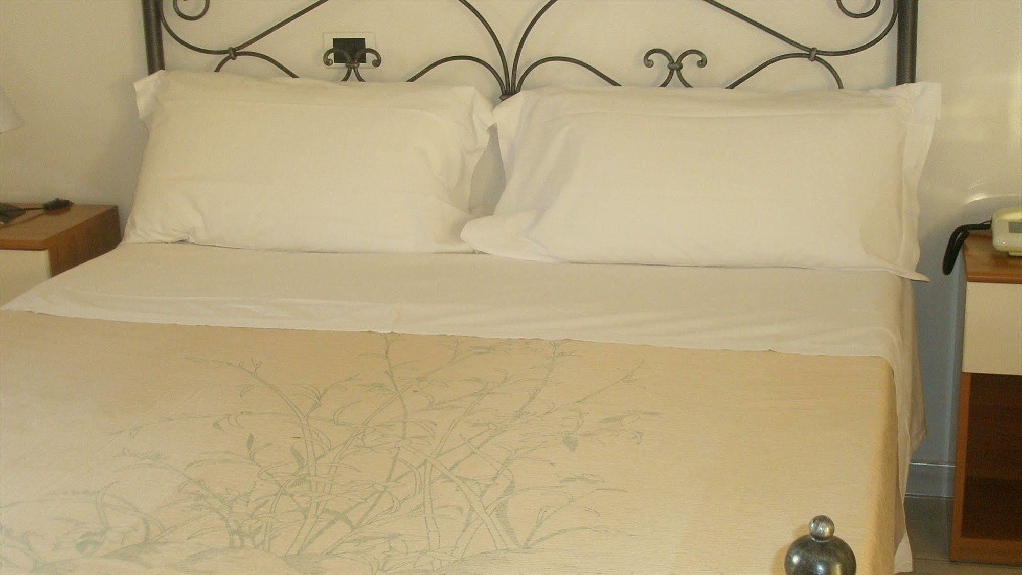 Hotel Athena Spoleto Dış mekan fotoğraf