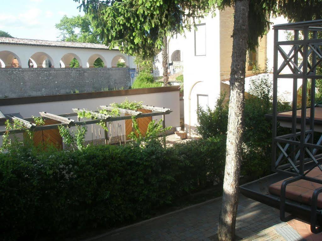 Hotel Athena Spoleto Dış mekan fotoğraf